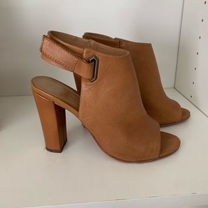Aldo camel sling back heels